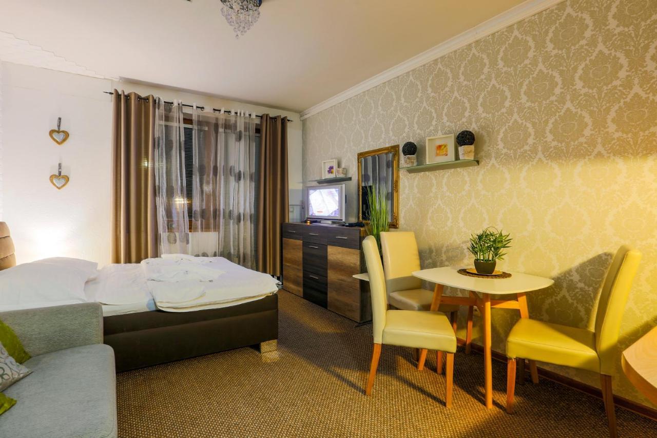 Apartmanovy Dom Fatrapark 1 S Wellness - Hlavna Recepcia Ружомберок Екстер'єр фото