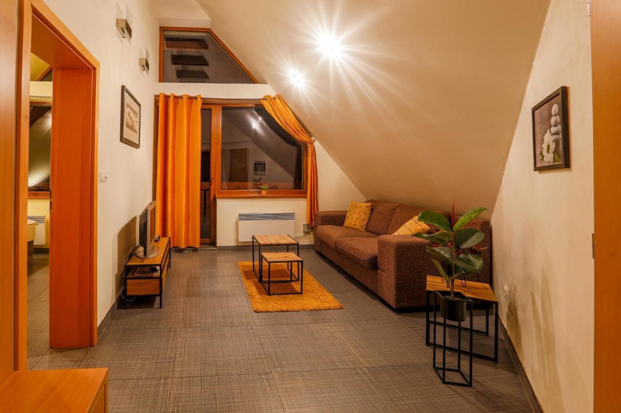 Apartmanovy Dom Fatrapark 1 S Wellness - Hlavna Recepcia Ружомберок Екстер'єр фото