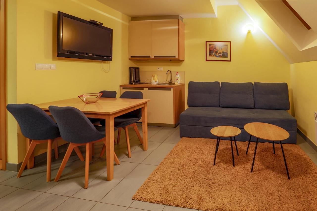Apartmanovy Dom Fatrapark 1 S Wellness - Hlavna Recepcia Ружомберок Екстер'єр фото
